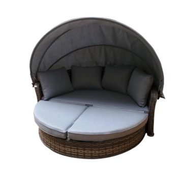 מיטת רביצה מפוארת