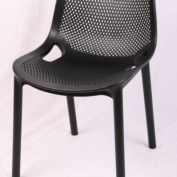 כסא פלסטיק יצוק צבע שחור