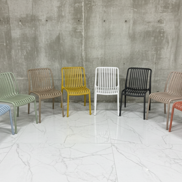 כסא פלסטיק ייצוק דגם פסים במגוון צבעים