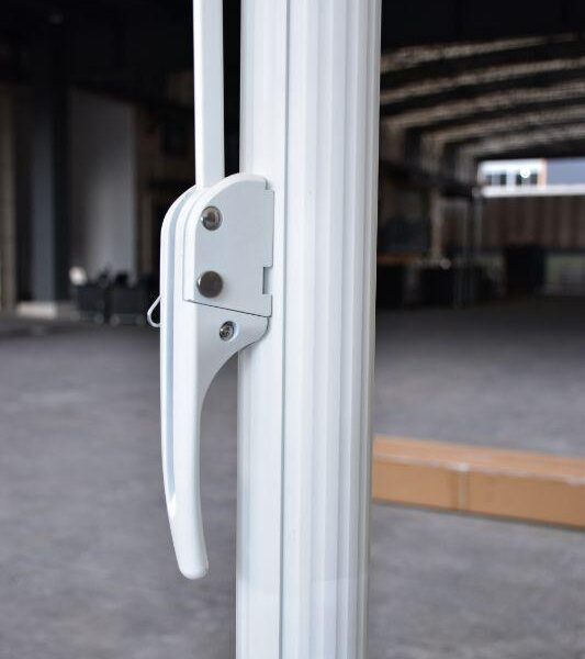 שמשיית מסעדות מקצועית 4X4 גוון בז’