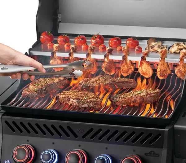 גריל גז ROGUE PRO-S PHANTOM 425 עם כירת צד אינפרא אדום ומבער אחורי – NAPOLEON